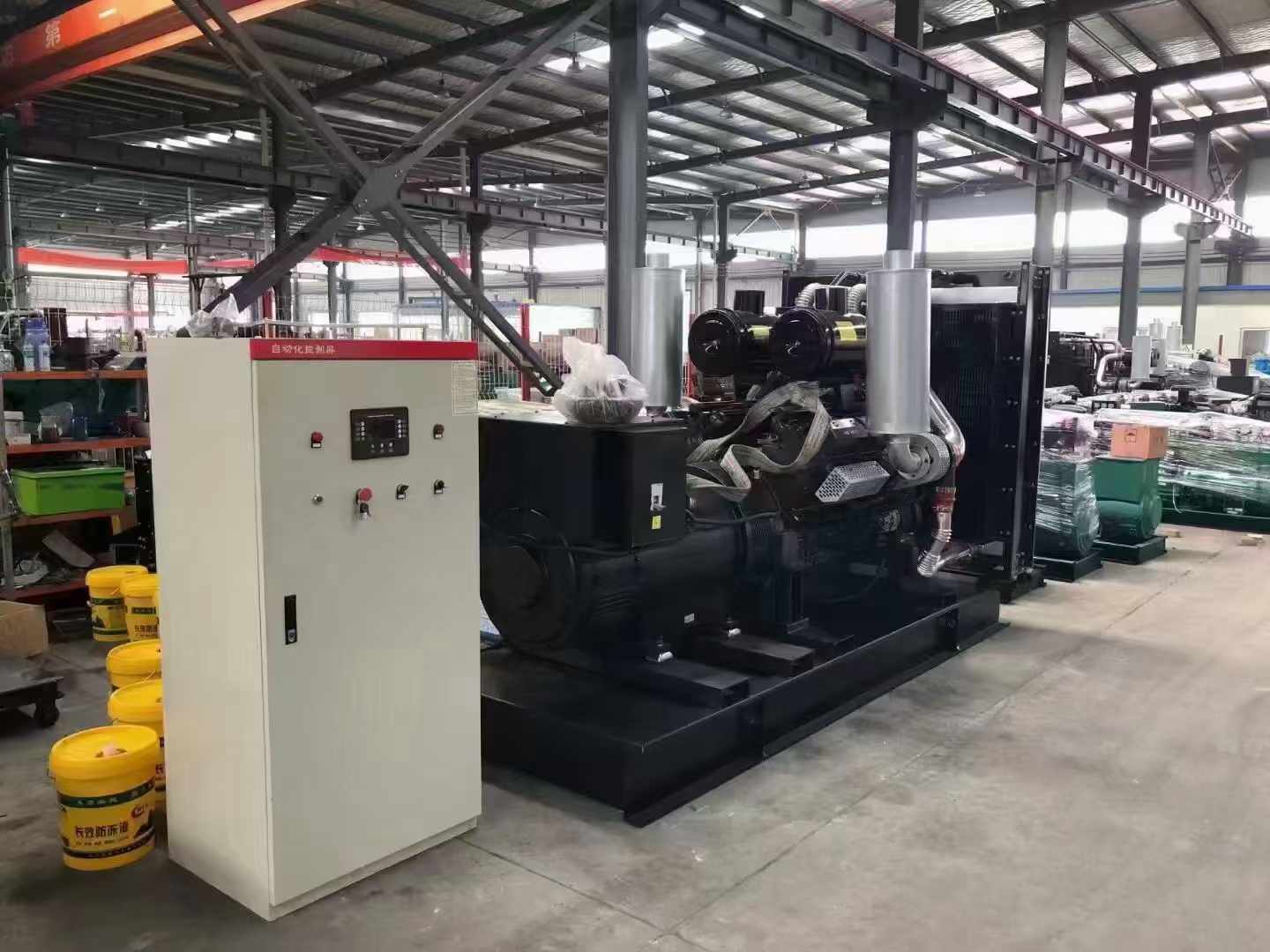 三家镇柴油发电机运行时的噪音和振动水平如何?